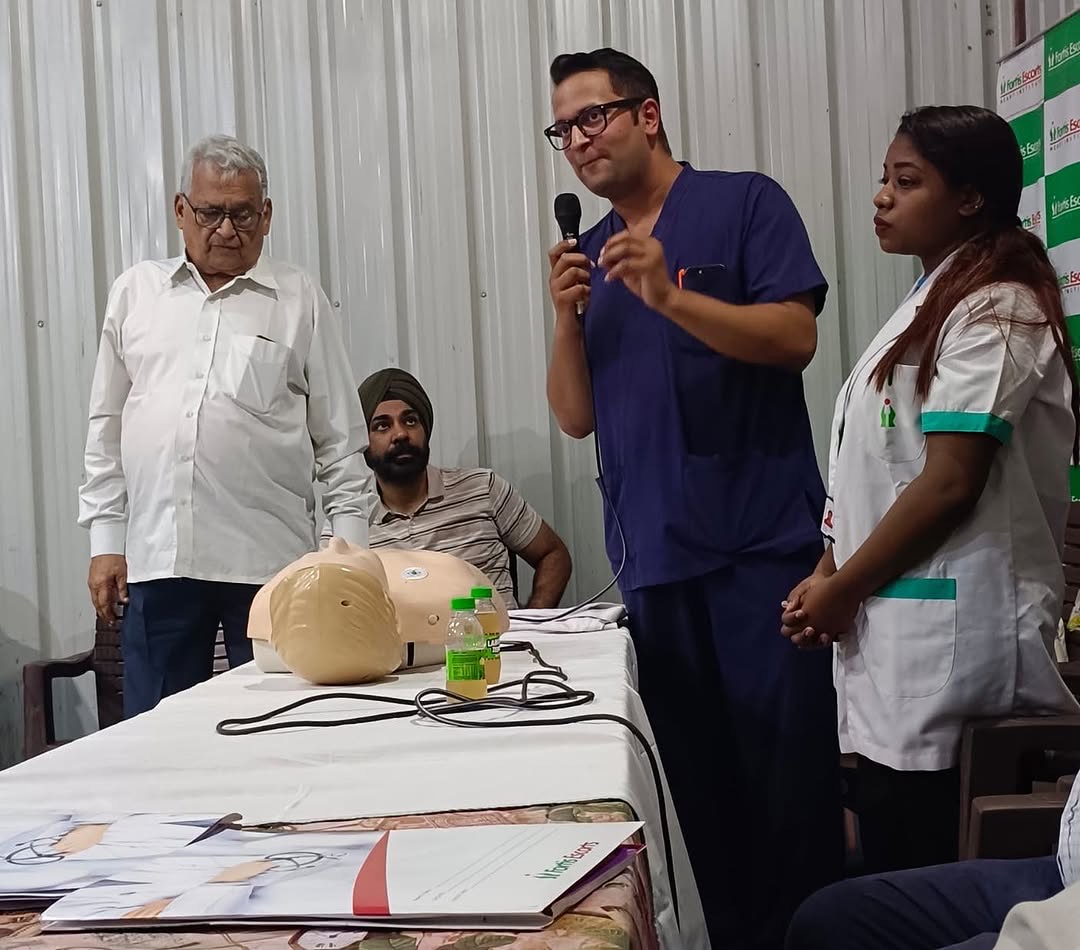 Dr. Shailesh Singh conducting CPR training
